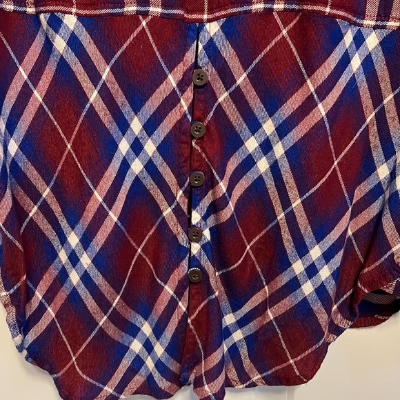 Women's Size Small Lucky Brand plaid flannel style button down top - Picture 3 of 5